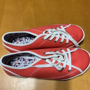 Easy Spirit "Stelling" Women's Red Canvas Sneakers